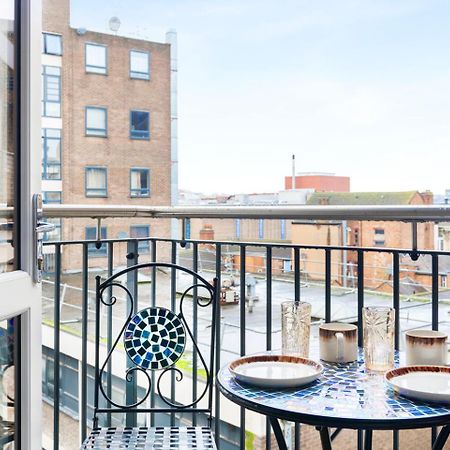Luxurious Flat At Leicester Town Bagian luar foto
