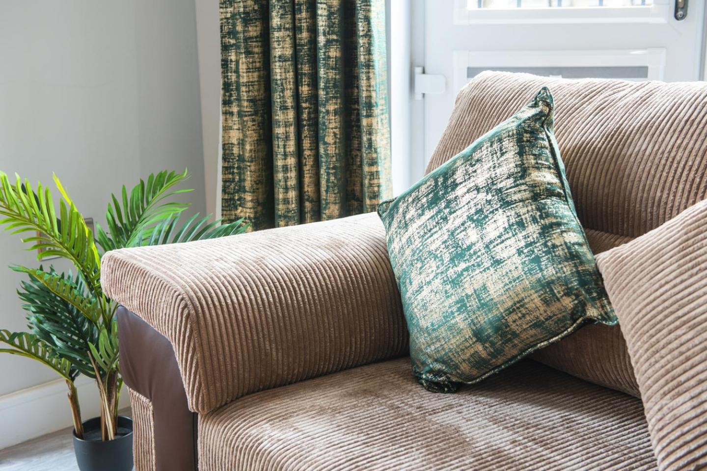 Luxurious Flat At Leicester Town Bagian luar foto