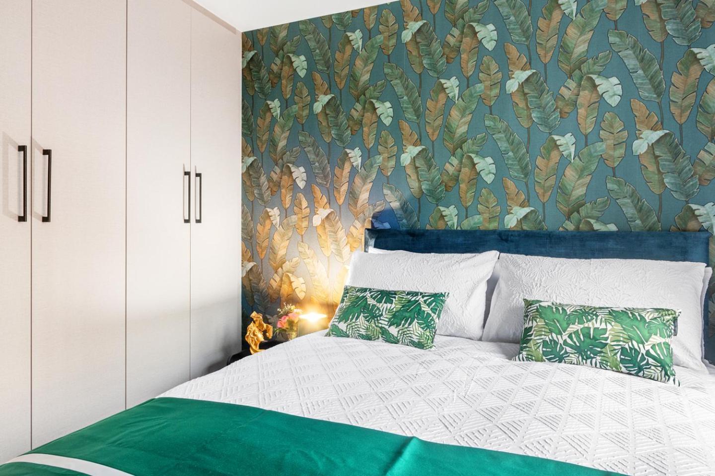 Luxurious Flat At Leicester Town Bagian luar foto